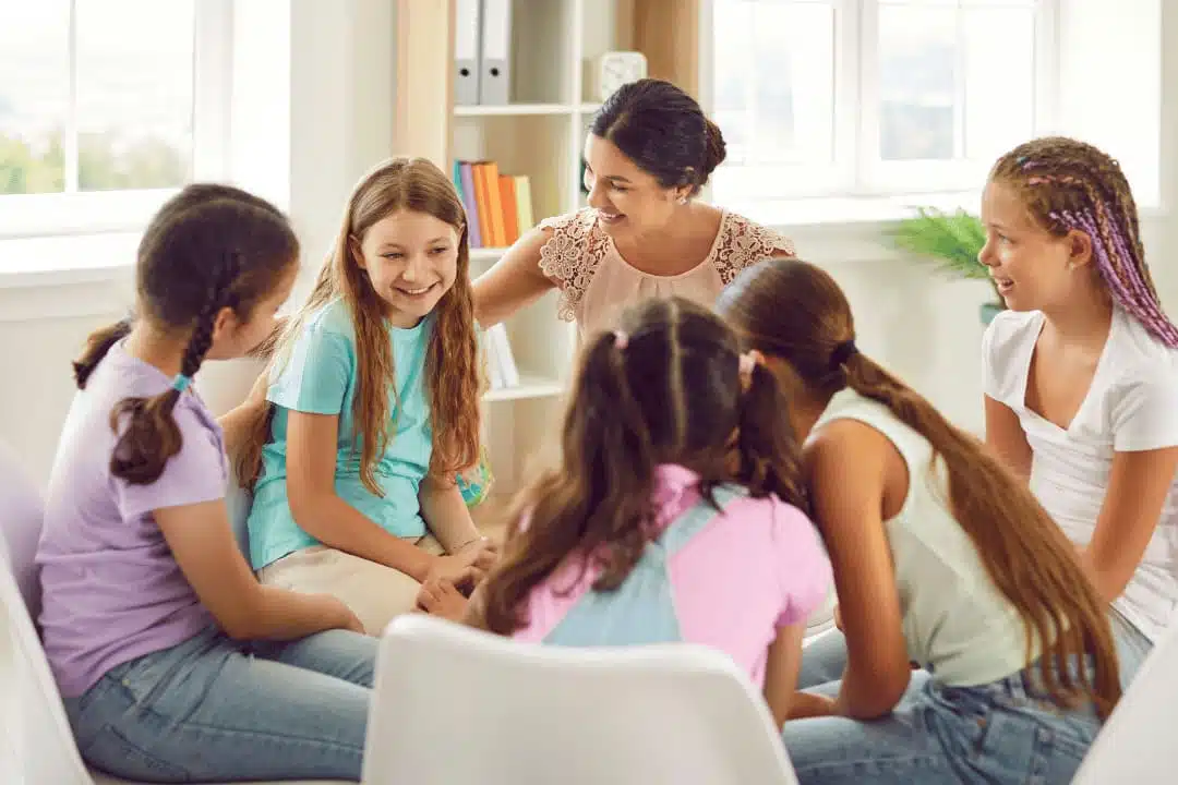 parent helping child with executive skills